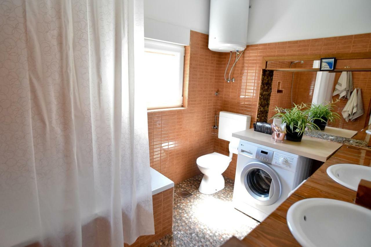 Mihaela apartment Zadar Bagian luar foto