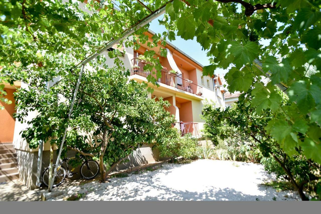 Mihaela apartment Zadar Bagian luar foto